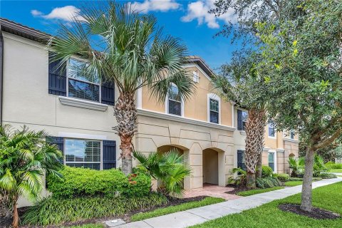 Townhouse in Kissimmee, Florida 5 bedrooms, 210.24 sq.m. № 1375286 - photo 6