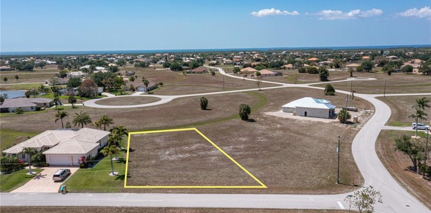 Terreno en Punta Gorda, Florida № 445014