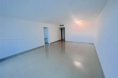 Condominio en alquiler en Miami Beach, Florida, 1 dormitorio, 78.04 m2 № 1357254 - foto 4