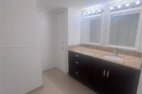 Copropriété à louer à Miami Beach, Floride: 1 chambre, 78.04 m2 № 1357254 - photo 10