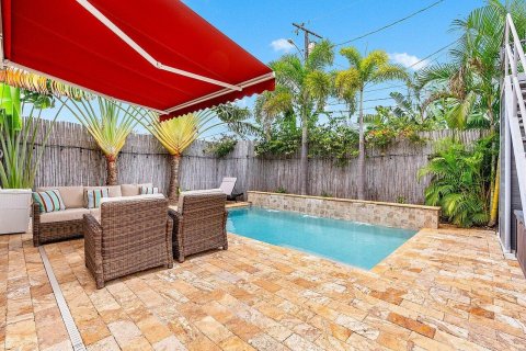 Casa en venta en West Palm Beach, Florida, 5 dormitorios, 258.64 m2 № 874629 - foto 16