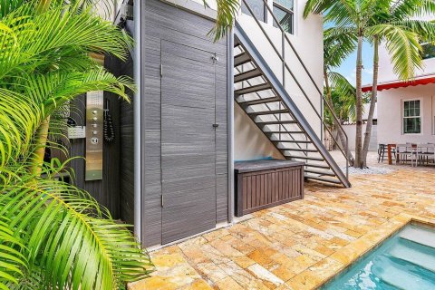 Casa en venta en West Palm Beach, Florida, 5 dormitorios, 258.64 m2 № 874629 - foto 14