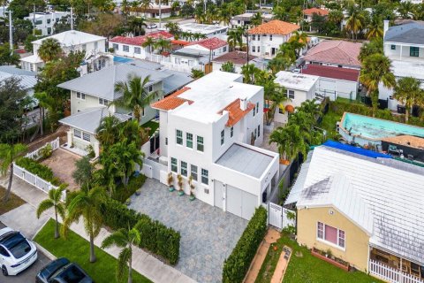 Casa en venta en West Palm Beach, Florida, 5 dormitorios, 258.64 m2 № 874629 - foto 7