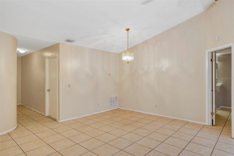 Duplex in Orlando, Florida 3 bedrooms, 141.95 sq.m. № 1406924 - photo 6