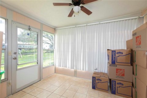 House in Port Richey, Florida 2 bedrooms, 145.95 sq.m. № 1406923 - photo 8