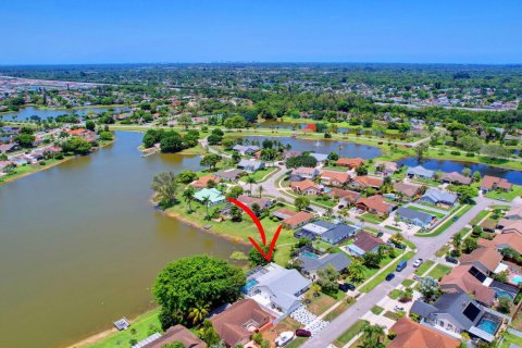 Casa en venta en Lake Worth, Florida, 3 dormitorios, 159.98 m2 № 1187713 - foto 13