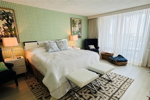 Condo in Key Biscayne, Florida, 2 bedrooms  № 1208946 - photo 3