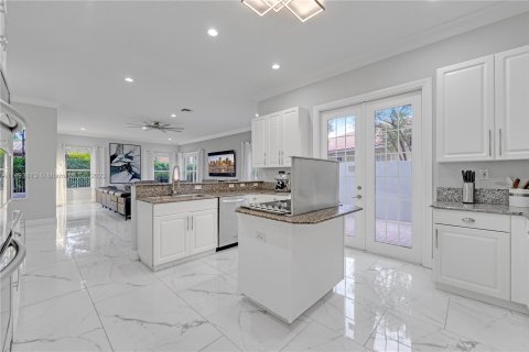 Casa en venta en Coral Springs, Florida, 6 dormitorios, 398.46 m2 № 873441 - foto 26