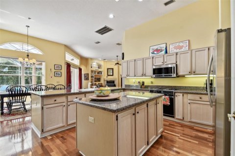 Villa ou maison à vendre à Tampa, Floride: 4 chambres, 333.33 m2 № 1372251 - photo 4