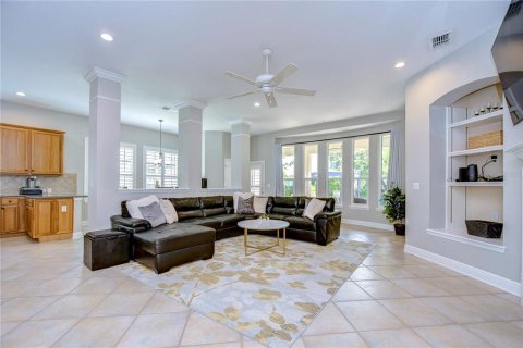 Villa ou maison à vendre à Tampa, Floride: 4 chambres, 272.67 m2 № 1372250 - photo 16