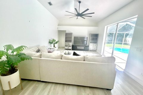 Casa en venta en Tampa, Florida, 4 dormitorios, 182.27 m2 № 1343674 - foto 4