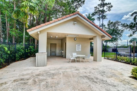 Copropriété à vendre à Boca Raton, Floride: 2 chambres, 127.09 m2 № 1096620 - photo 1