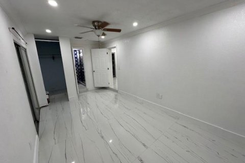 Villa ou maison à vendre à Fort Lauderdale, Floride: 3 chambres, 86.77 m2 № 1096662 - photo 14