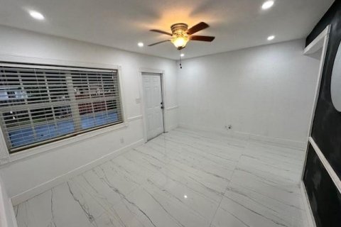 Villa ou maison à vendre à Fort Lauderdale, Floride: 3 chambres, 86.77 m2 № 1096662 - photo 18