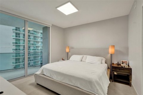 Condo in Miami, Florida, 1 bedroom  № 1391884 - photo 12