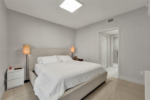 Condominio en venta en Miami, Florida, 1 dormitorio, 70.51 m2 № 1391884 - foto 13