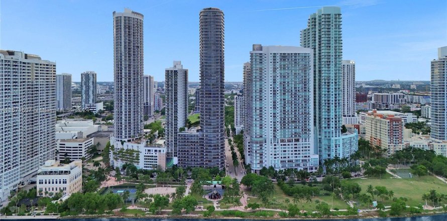 Condo à Miami, Floride, 1 chambre  № 1391884