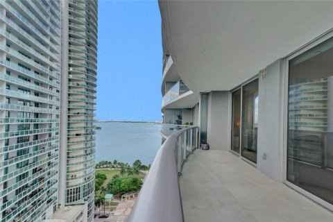 Condo in Miami, Florida, 1 bedroom  № 1391884 - photo 5