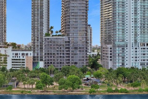 Condominio en venta en Miami, Florida, 1 dormitorio, 70.51 m2 № 1391884 - foto 21