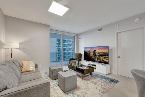 Condo in Miami, Florida, 1 bedroom  № 1391884 - photo 9