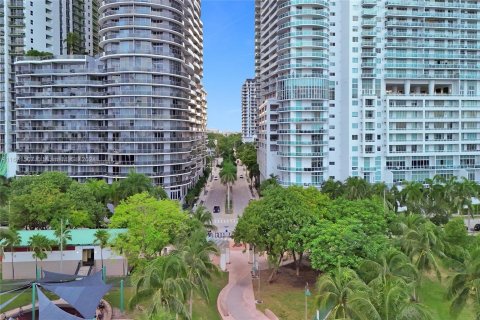 Condominio en venta en Miami, Florida, 1 dormitorio, 70.51 m2 № 1391884 - foto 20