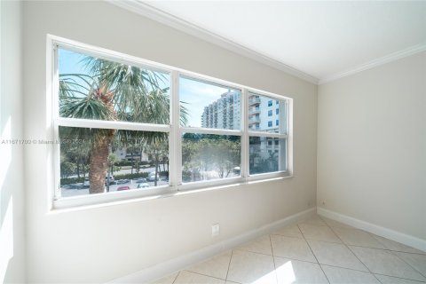 Condo in Fort Lauderdale, Florida, 1 bedroom  № 1391918 - photo 7