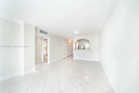 Condominio en venta en Fort Lauderdale, Florida, 1 dormitorio, 66.89 m2 № 1391918 - foto 13