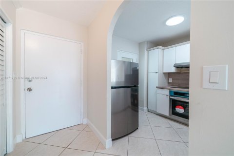 Copropriété à vendre à Fort Lauderdale, Floride: 1 chambre, 66.89 m2 № 1391918 - photo 4