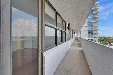 Copropriété à vendre à Fort Lauderdale, Floride: 2 chambres, 139.35 m2 № 1127789 - photo 28