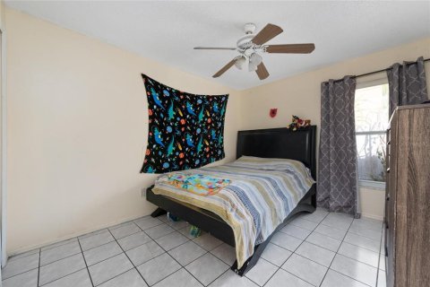 House in Orlando, Florida 4 bedrooms, 160.35 sq.m. № 886948 - photo 21