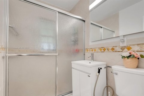 Casa en venta en Miami, Florida, 3 dormitorios, 120.77 m2 № 1360371 - foto 8