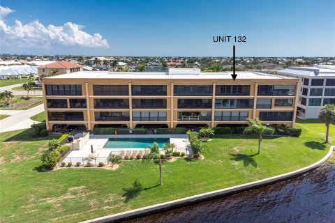 Copropriété à vendre à Punta Gorda, Floride: 2 chambres, 146.41 m2 № 1243188 - photo 2