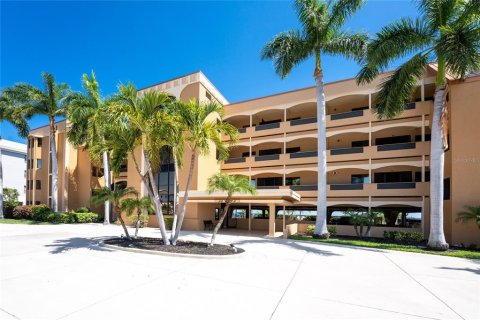 Condominio en venta en Punta Gorda, Florida, 2 dormitorios, 146.41 m2 № 1243188 - foto 4