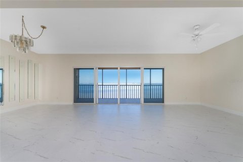 Condo in Punta Gorda, Florida, 2 bedrooms  № 1243188 - photo 18