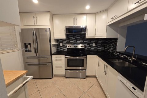 Condo in Davie, Florida, 3 bedrooms  № 1391751 - photo 3