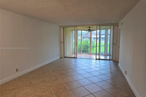 Condo in Davie, Florida, 3 bedrooms  № 1391751 - photo 25