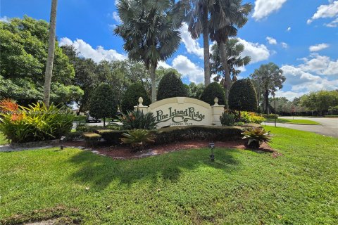 Condo in Davie, Florida, 3 bedrooms  № 1391751 - photo 1