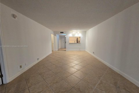 Condo in Davie, Florida, 3 bedrooms  № 1391751 - photo 23