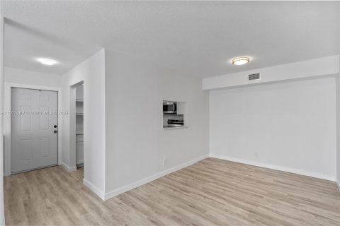 Condominio en venta en Margate, Florida, 2 dormitorios, 94.67 m2 № 1171472 - foto 9