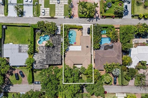 Villa ou maison à vendre à Miami Shores, Floride: 3 chambres, 188.03 m2 № 1078878 - photo 4