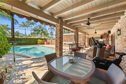 Villa ou maison à vendre à Miami Shores, Floride: 3 chambres, 188.03 m2 № 1078878 - photo 25