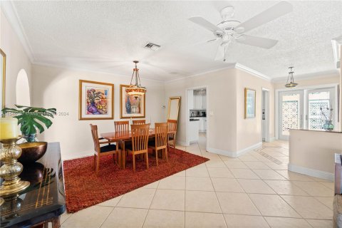 Casa en venta en Miami Shores, Florida, 3 dormitorios, 188.03 m2 № 1078878 - foto 17