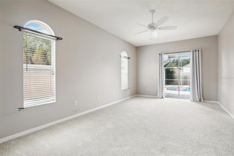 House in Tampa, Florida 4 bedrooms, 269.7 sq.m. № 1371437 - photo 18