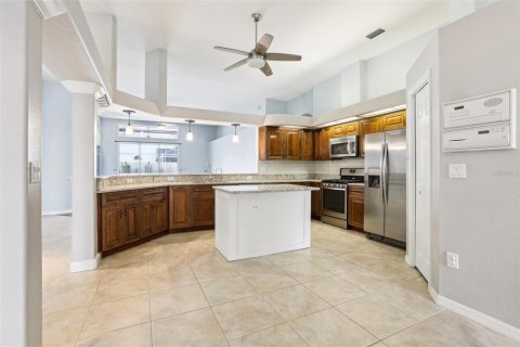 Casa en venta en Tampa, Florida, 4 dormitorios, 269.7 m2 № 1371437 - foto 14