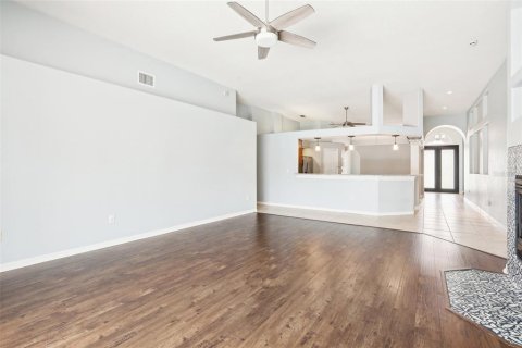 Casa en venta en Tampa, Florida, 4 dormitorios, 269.7 m2 № 1371437 - foto 12