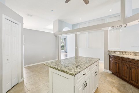 Casa en venta en Tampa, Florida, 4 dormitorios, 269.7 m2 № 1371437 - foto 16