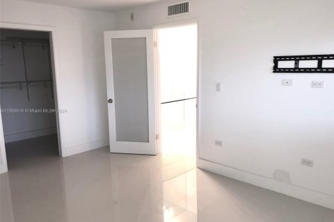 Copropriété à vendre à Miami Beach, Floride: 2 chambres, 87.33 m2 № 1180473 - photo 6