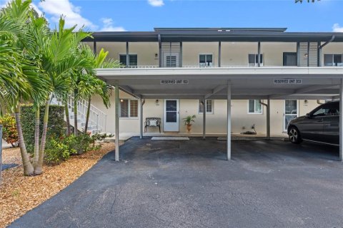 Condo in Maitland, Florida, 2 bedrooms  № 1381228 - photo 1