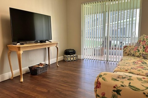 Condominio en venta en Palm Springs, Florida, 2 dormitorios, 81.2 m2 № 832819 - foto 6