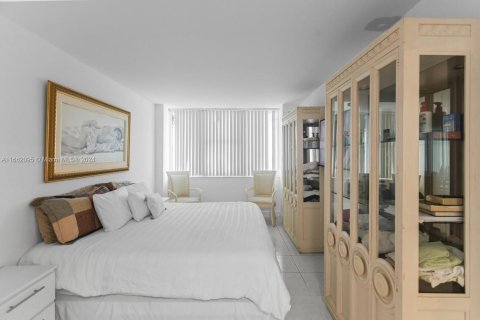 Copropriété à vendre à Hallandale Beach, Floride: 1 chambre, 68.38 m2 № 1372699 - photo 6